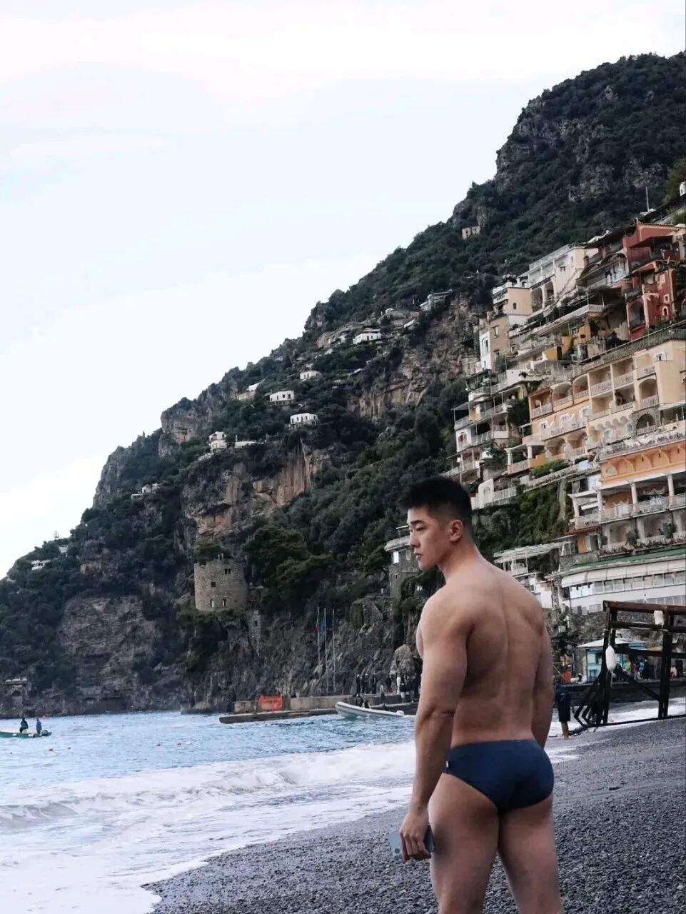 185cm 小狼狗天花板！脂包肌身材太惹眼