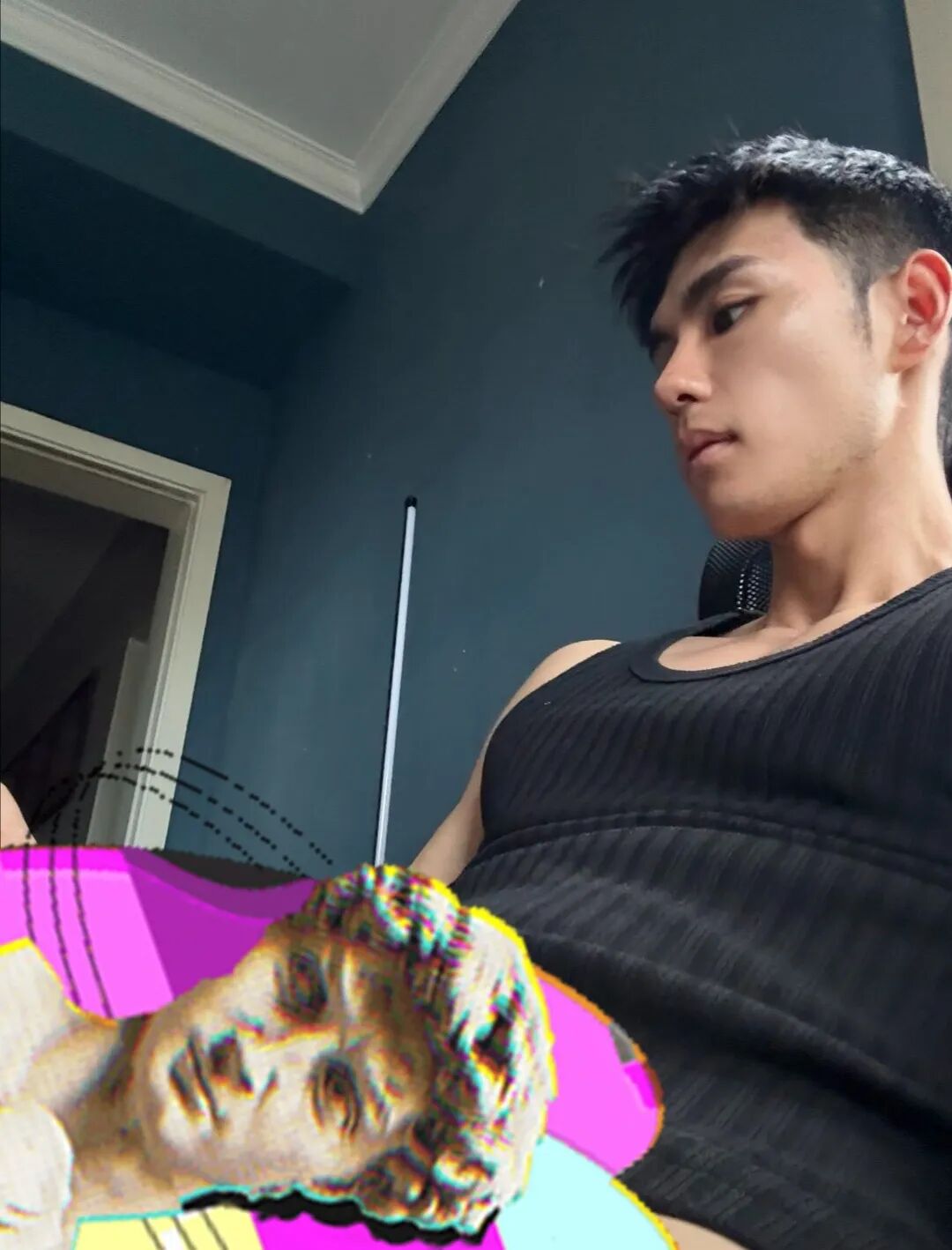 【10 月精选】抖音黑皮精壮体育生下海推特，粗腿大包及其诱人....