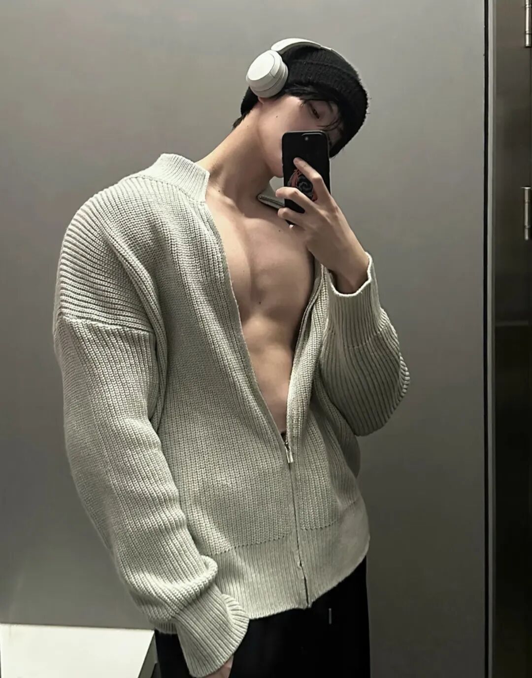 189 高颜值大胸肌男大爆照！硕大胸肌衣服都要被撑爆了.....