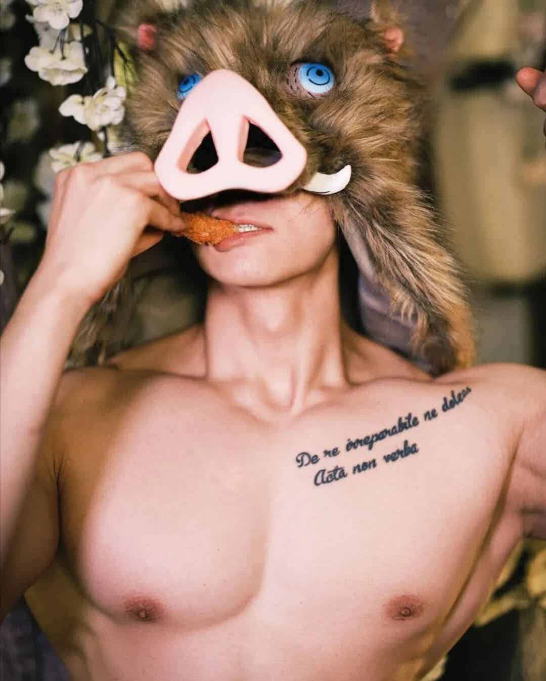 【10 月精选】全见版！跆拳道运动员大尺度浴室写真！翘臀腹肌 19 禁.....