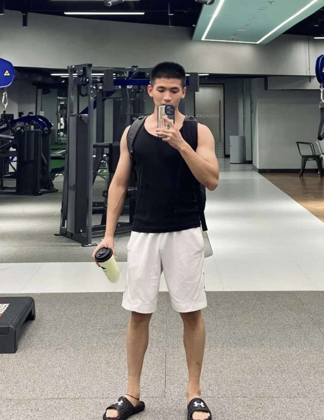 这样的警校生男大,我一个直男都想谈! 这样的警校生男大,我一个直男都想谈!