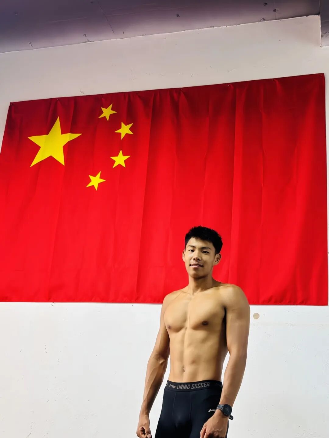 一群黑皮肌肉皮划艇小哥哥一起玩,体力真是太顶了! 一群黑皮肌肉皮划艇小哥哥一起玩,体力真是太顶了!
