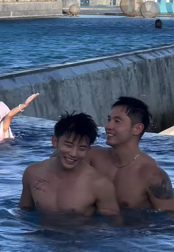 双胞胎哥哥男友开撕胞弟,听说视频流出来了才开撕? 双胞胎哥哥男友开撕胞弟,听说视频流出来了才开撕?