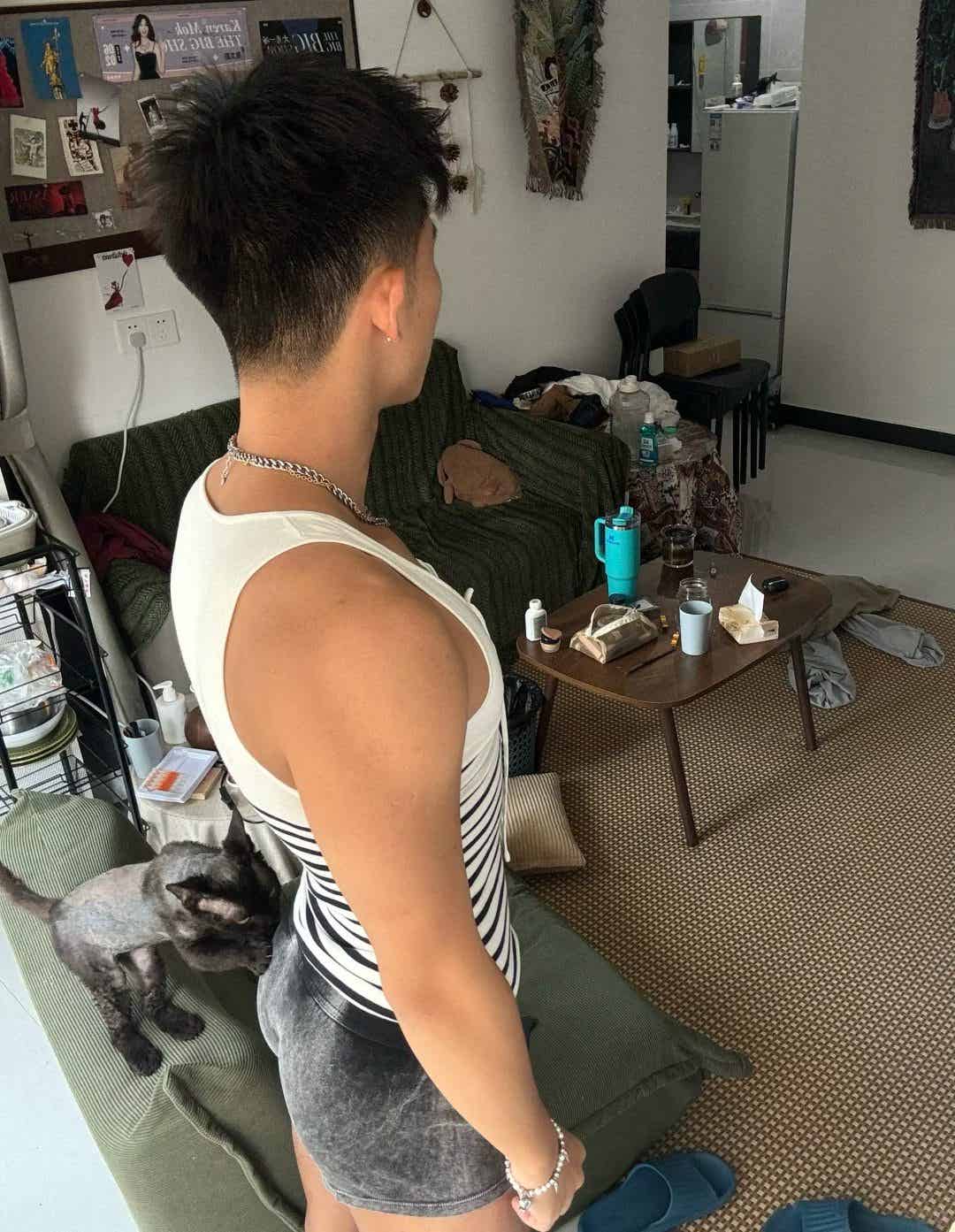 双胞胎哥哥男友开撕胞弟，听说视频流出来了才开撕？