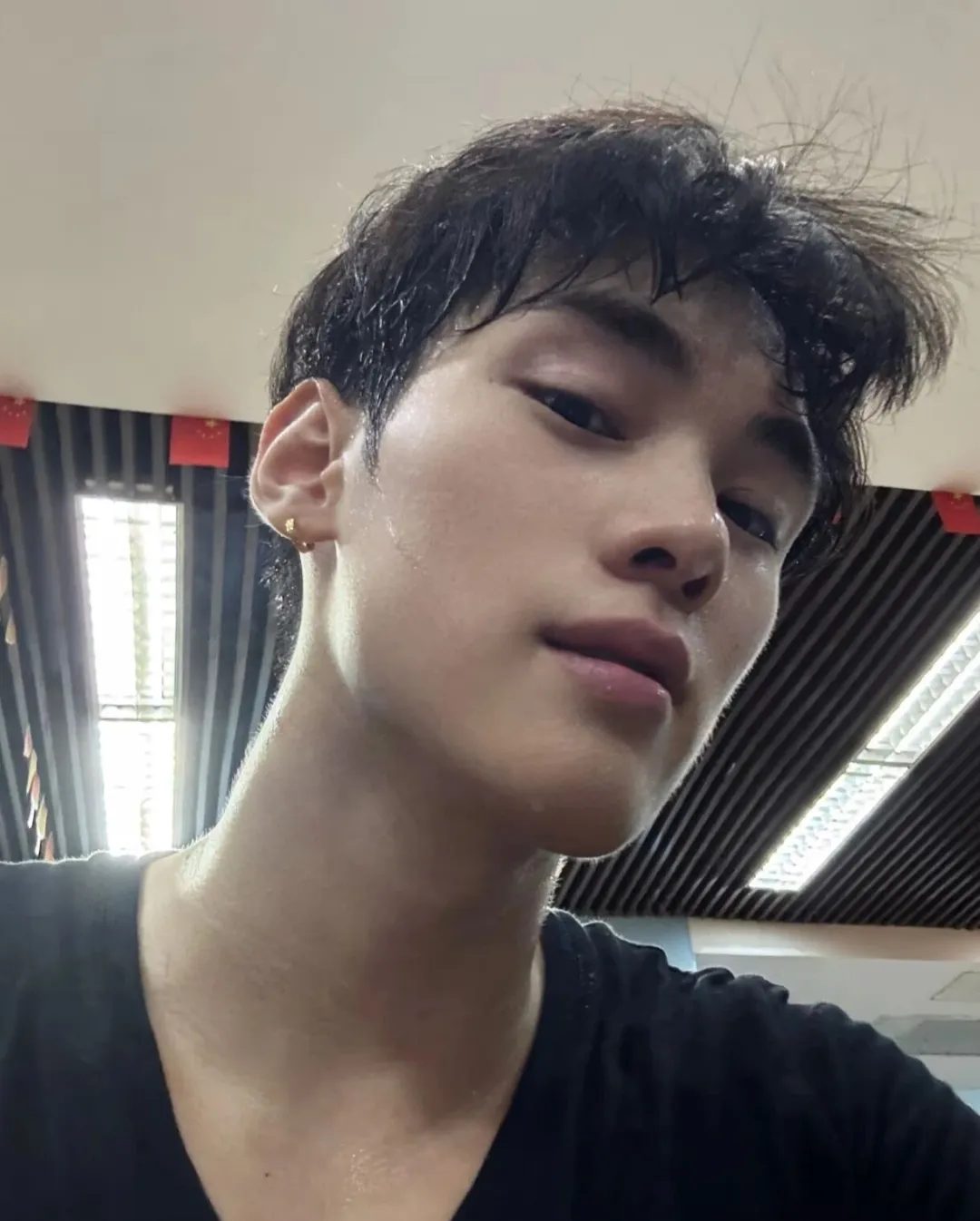 宝藏硬汉体育生硬朗的荷尔蒙颜值