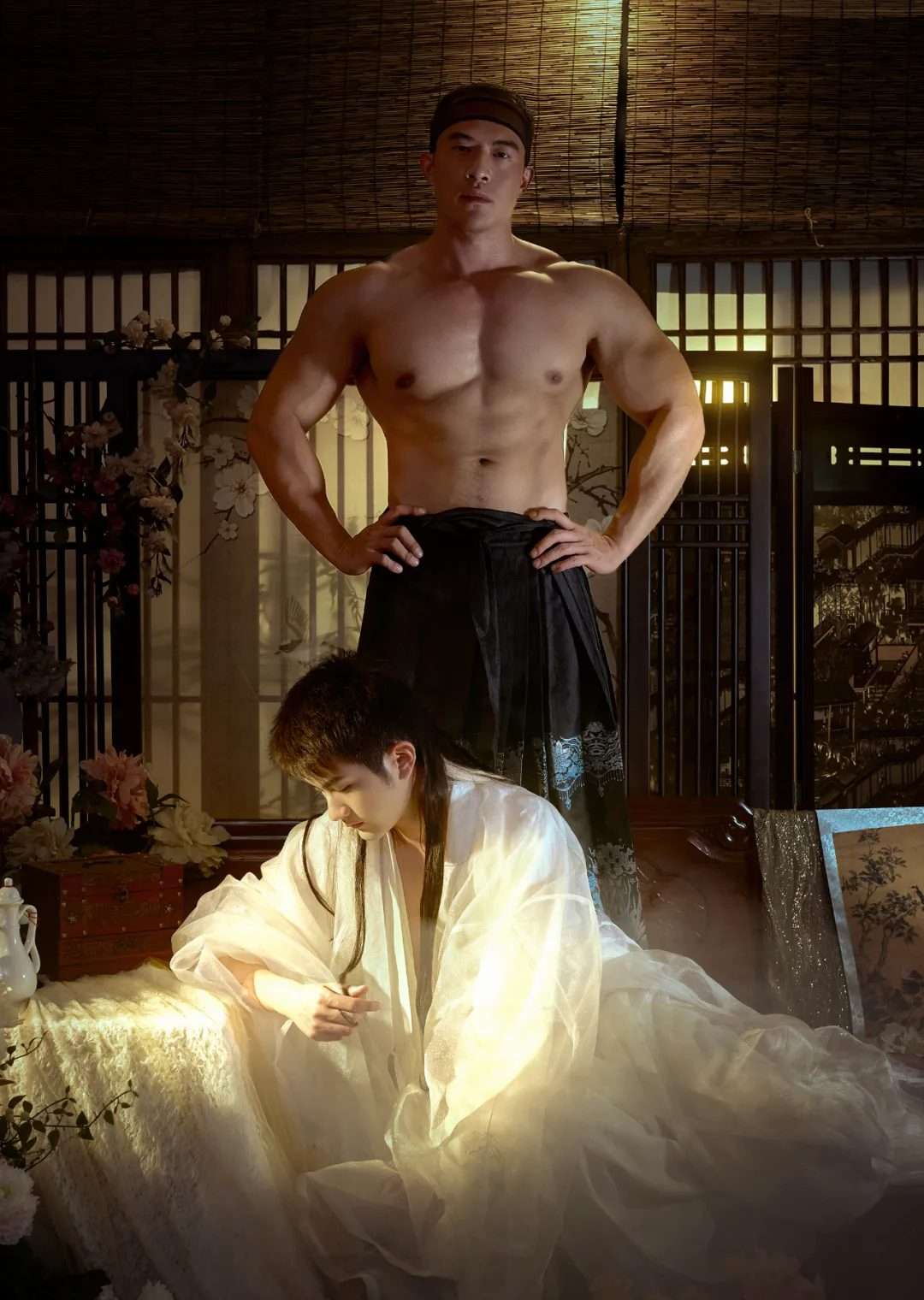 旷世肌肉美男子，同粗壮筋肉猛男把酒言欢通宵达旦