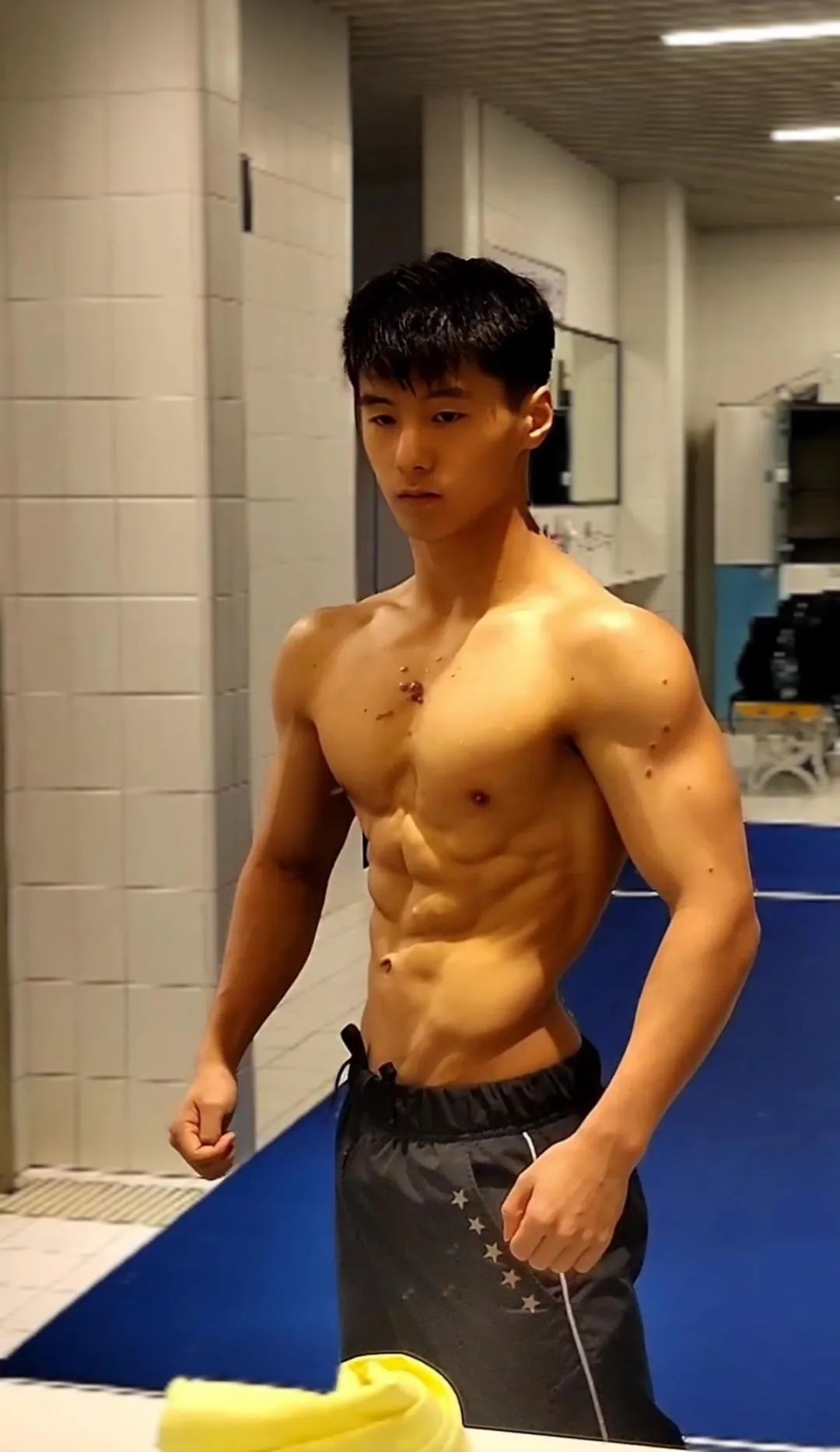 05 后跳水运动员！身材堪比陈艾森、李在教……