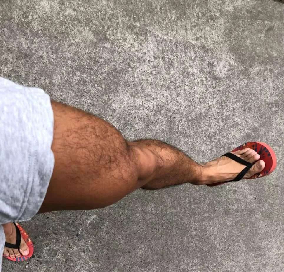 X 上的黑皮肌肉男神，推特坐拥 15 万粉丝的宝藏博主被发现啦！！