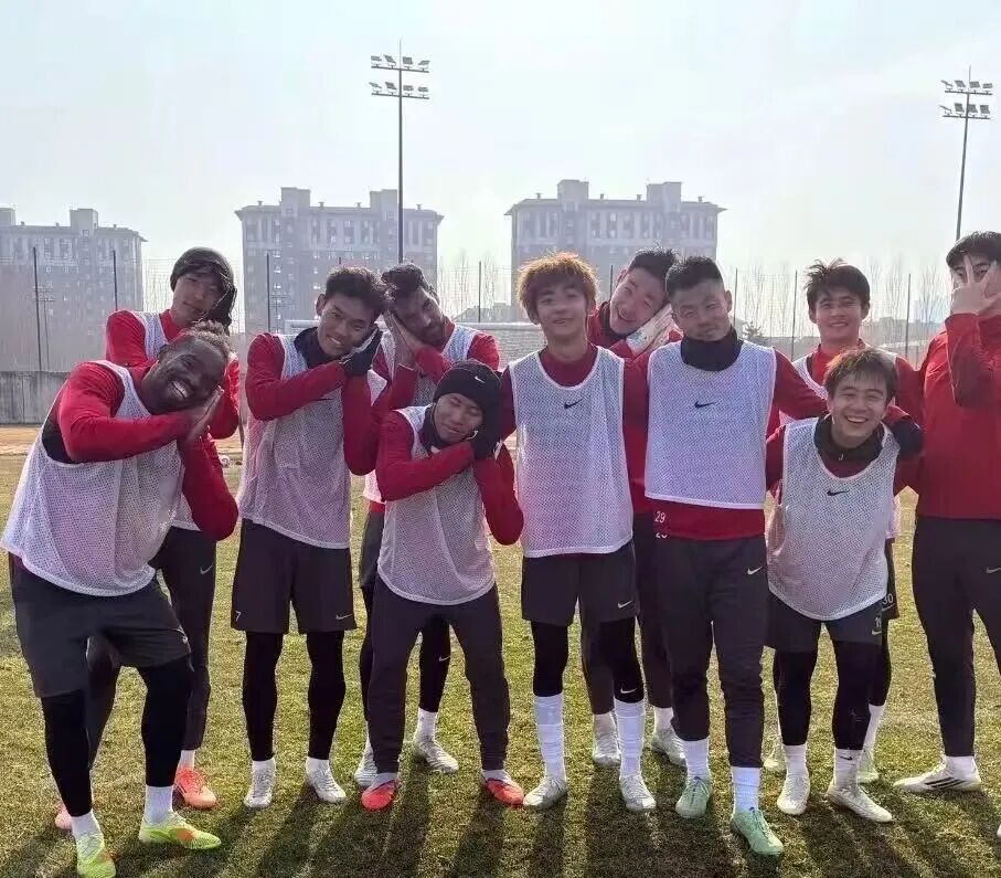 刘姓男球员被举报“出轨”、“裸聊”…对体育生彻底祛魅了 刘姓男球员被举报“出轨”、“裸聊”…对体育生彻底祛魅了