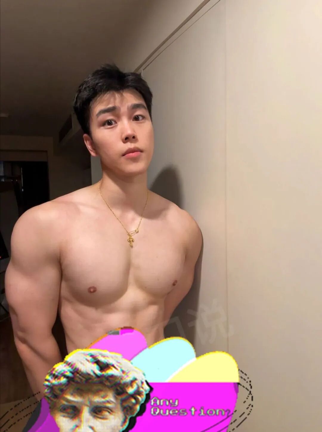 【11 月精选】杭州肌肉地陪帅哥拍照越发大胆，现已有男粉得吃....