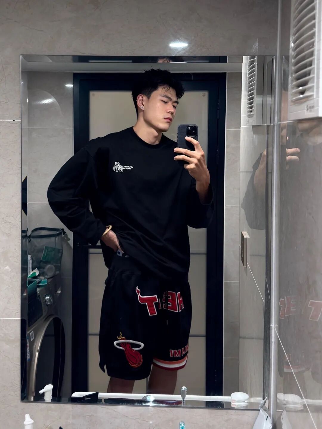 188cm 北京薄肌美术生男大，这个鼻子好大啊！