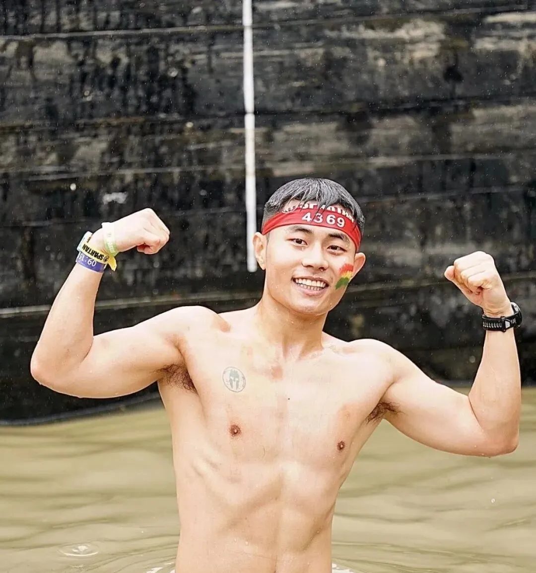 山东小伙付文龙的斯巴达赛场实录