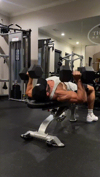 3 个胸部训练动作,打造饱满大胸肌! 3 个胸部训练动作,打造饱满大胸肌!