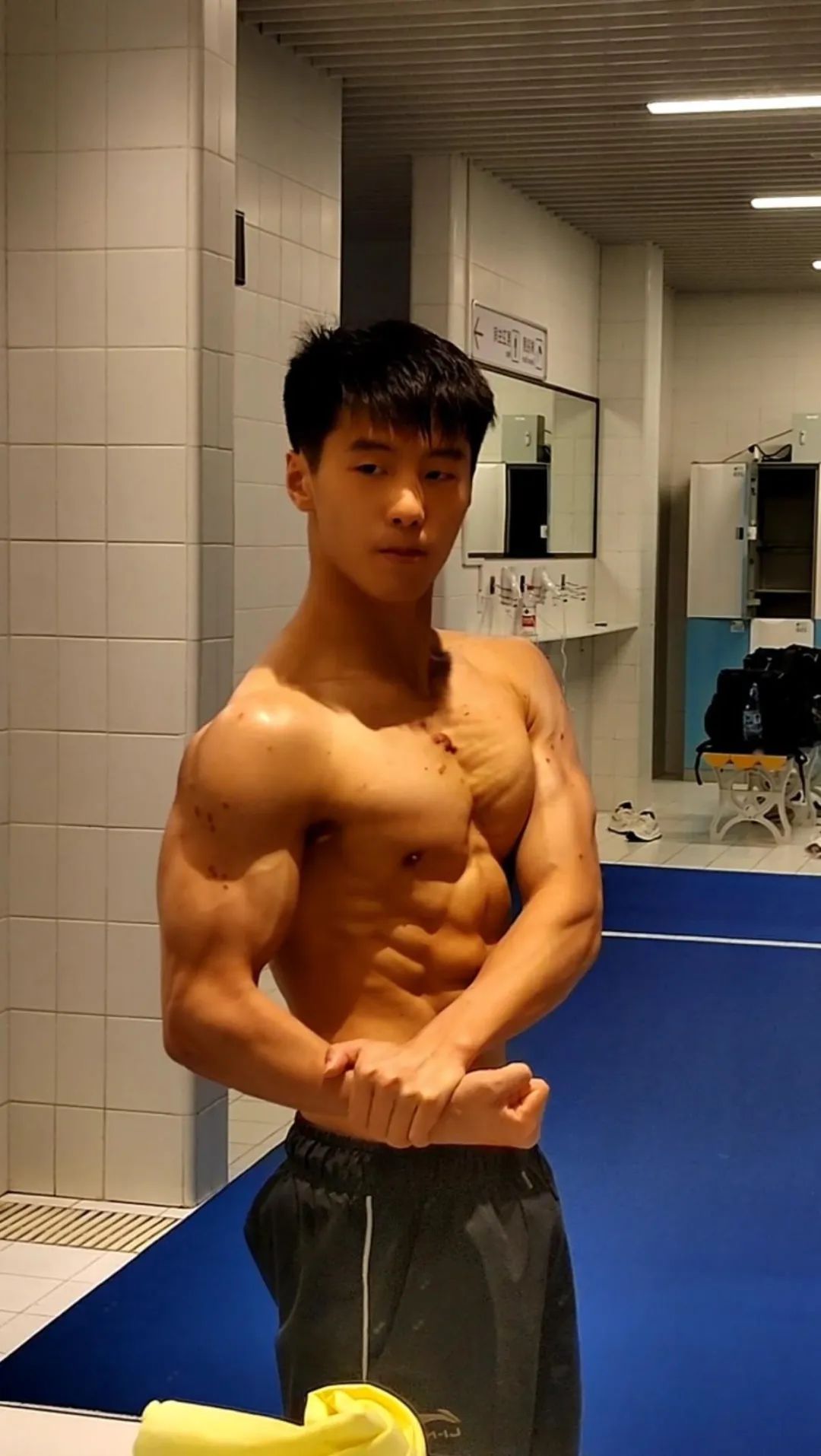 05 后跳水运动员！身材堪比陈艾森、李在教……