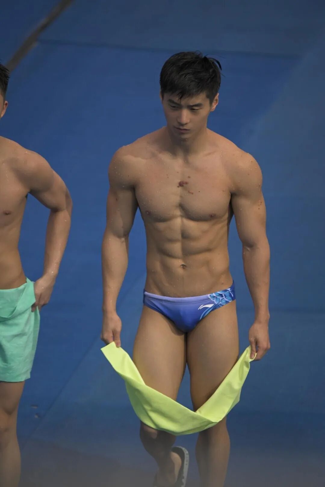 05 后跳水运动员！身材堪比陈艾森、李在教……