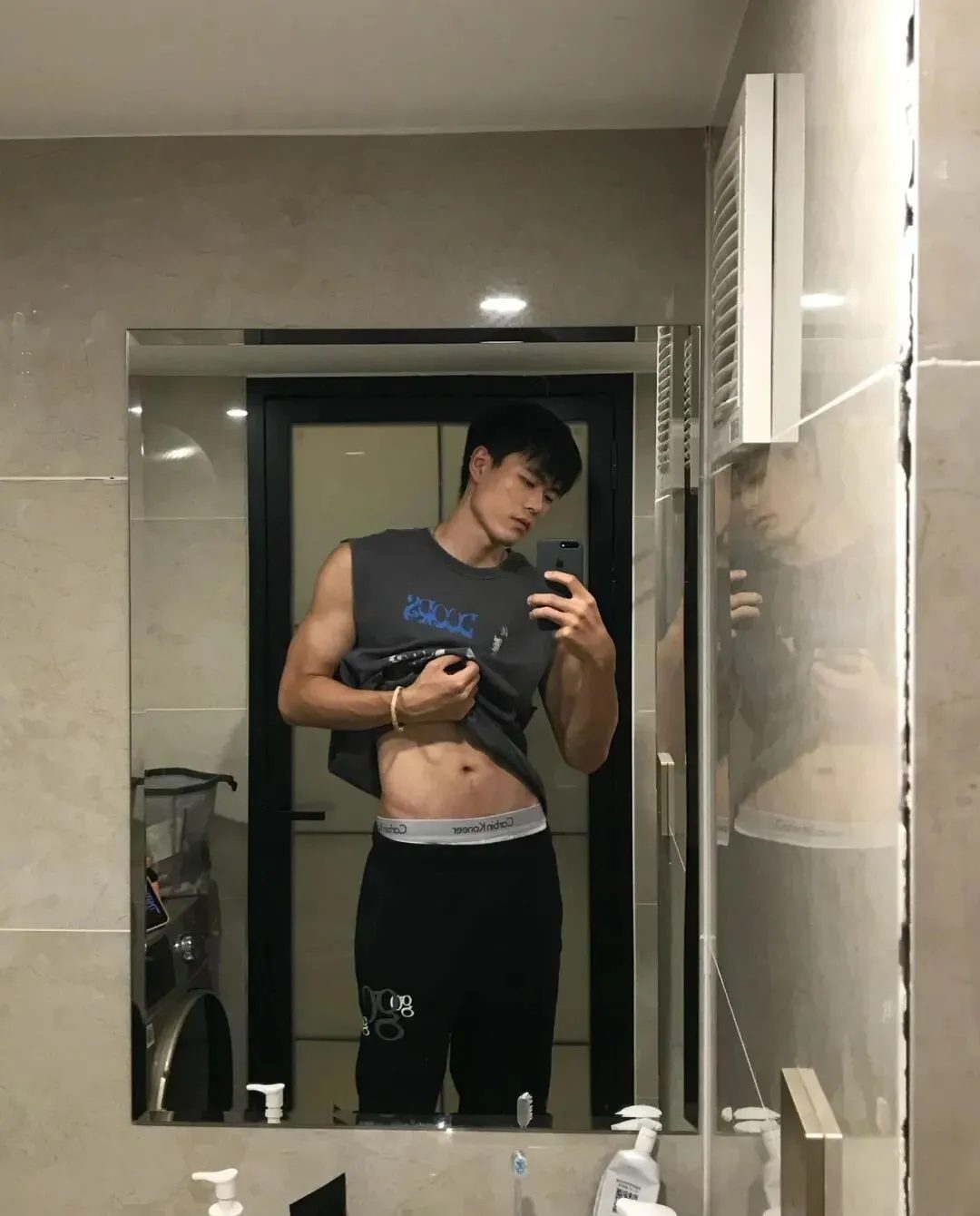 188cm 北京大鼻子美术生男大