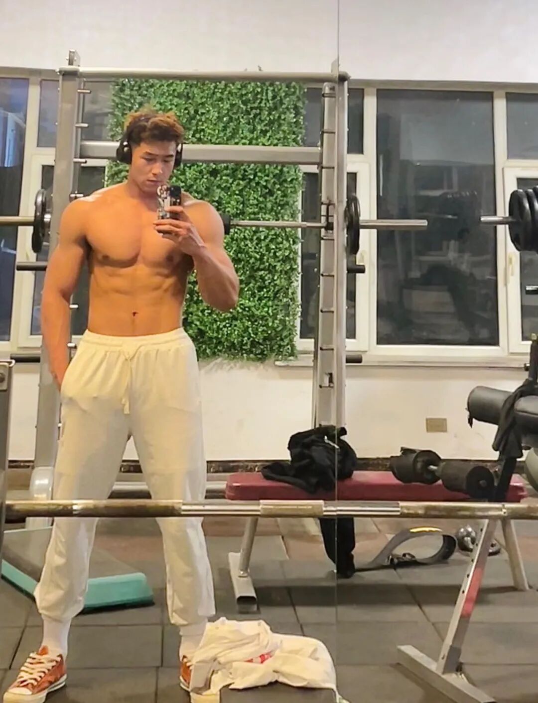 194cm 北体体育生在宿舍展示！看着真猛……