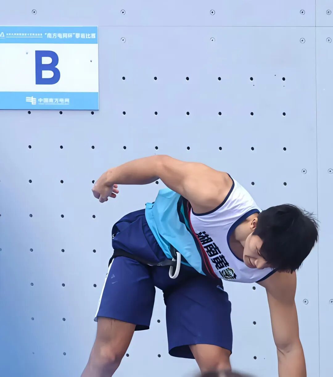 伍鹏全运会被勒出形状?他的巨龙实力太优秀啦!! 伍鹏全运会被勒出形状?他的巨龙实力太优秀啦!!