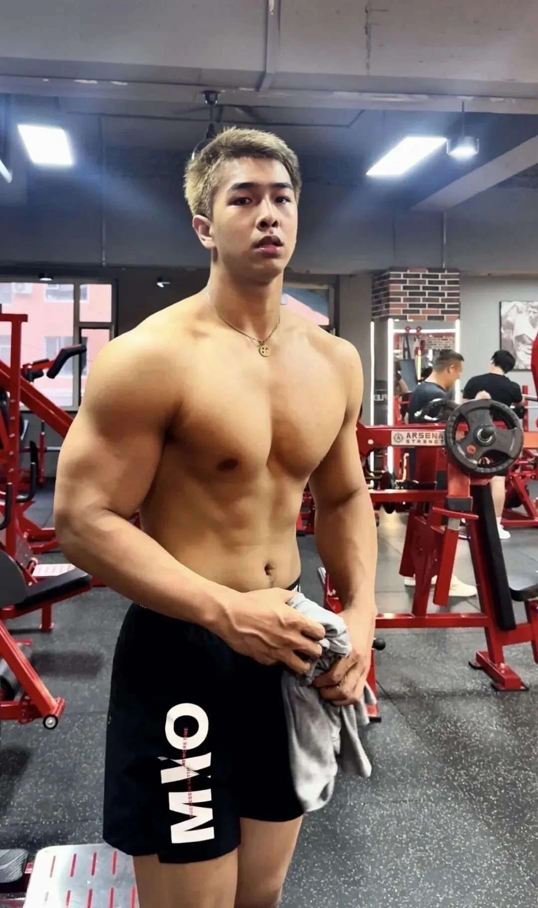 194cm 体育生北体极品男菩萨