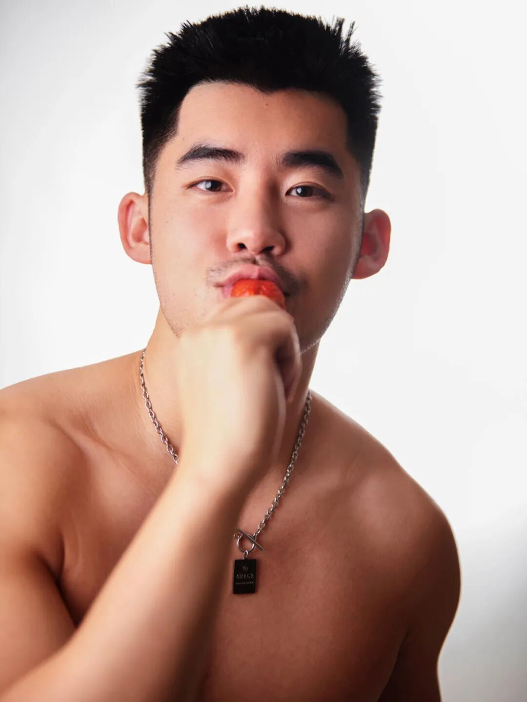 G 圈网红桥诘聖，他又咋了！怎么又到处刷屏？？？