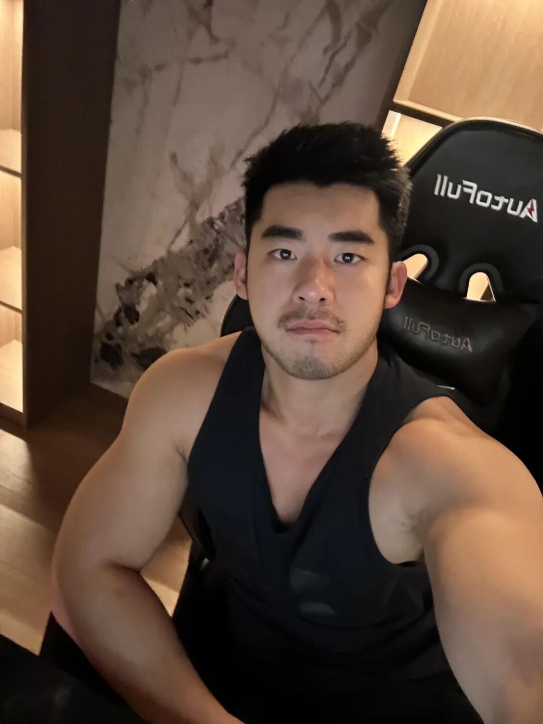 G 圈网红桥诘聖，他又咋了！怎么又到处刷屏？？？