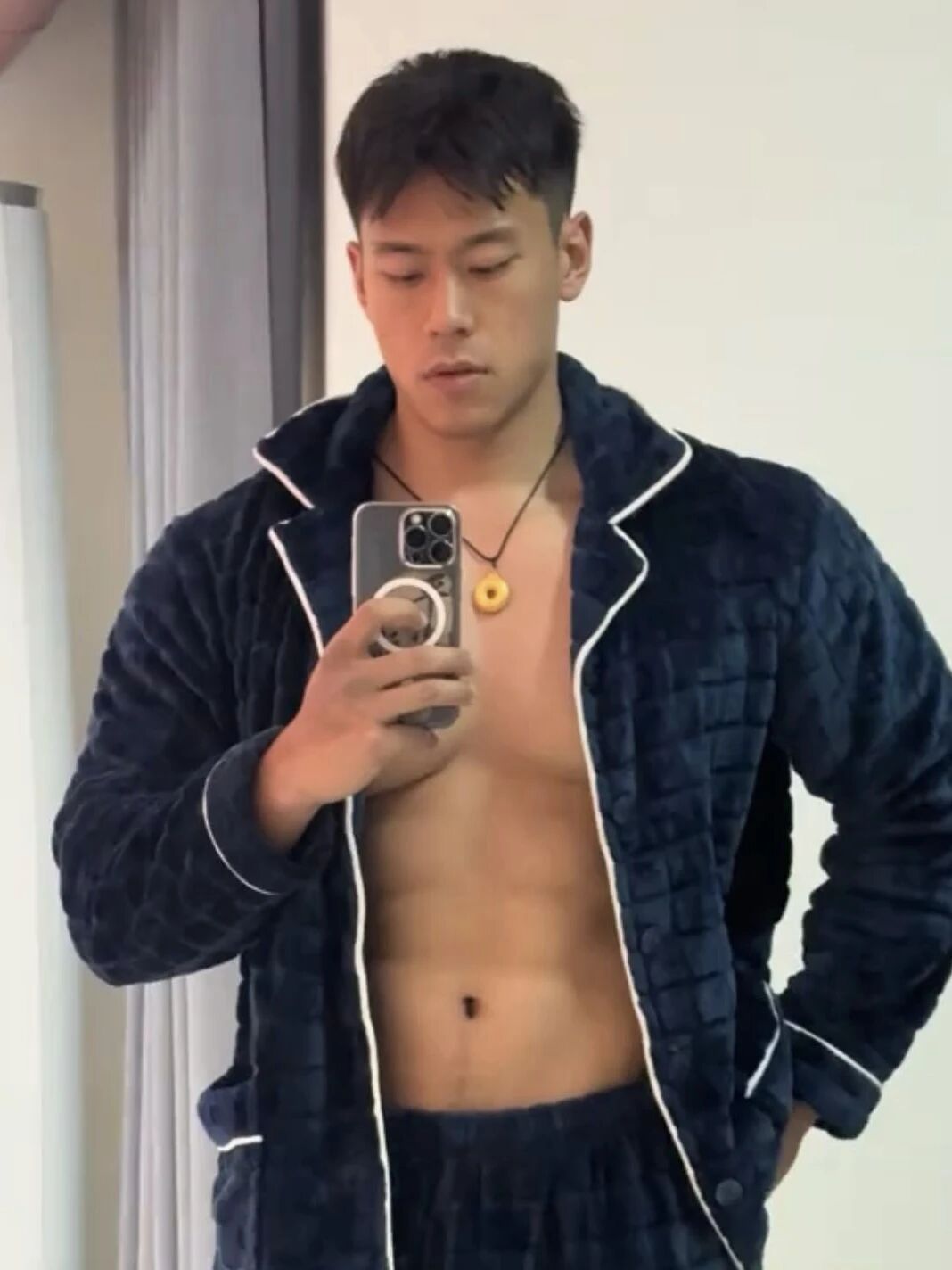 东北 182cm 直男列车员，私下肌肉竟然这么大！