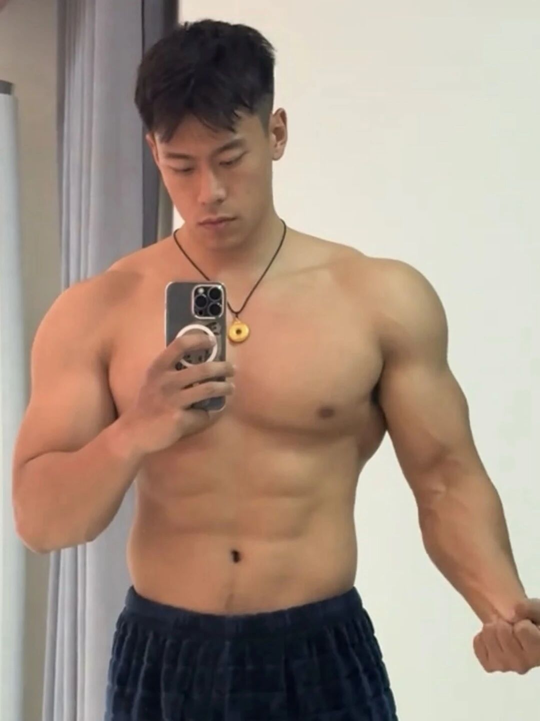东北 182cm 直男列车员，私下肌肉竟然这么大！