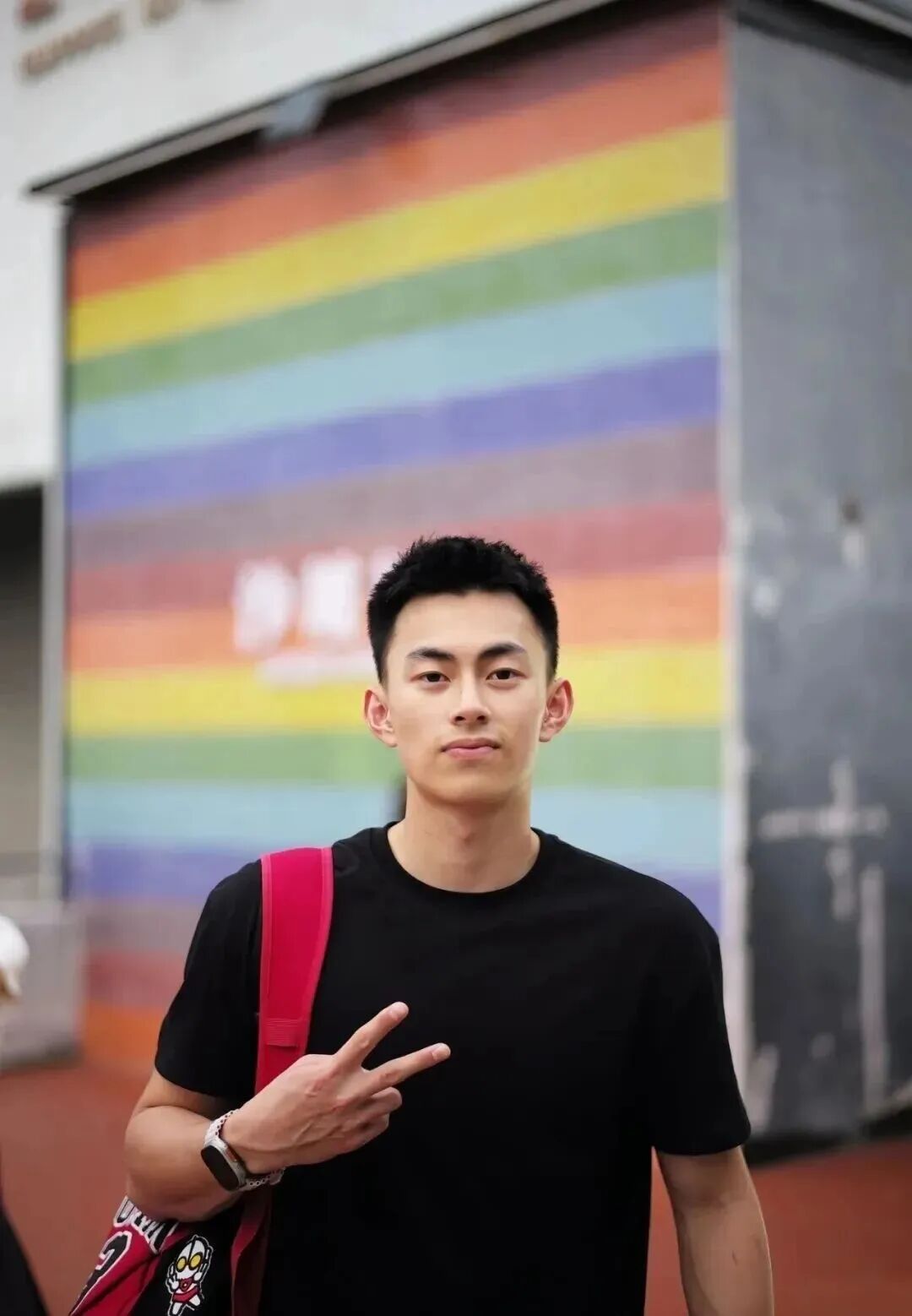 “刘姥姥”厦门又认识新的宝藏帅哥：185CM 大长腿，满脸单纯！