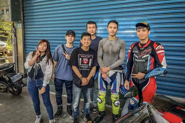 泡温泉偶遇阮经天，赤诚相见，被男网友问疯了！