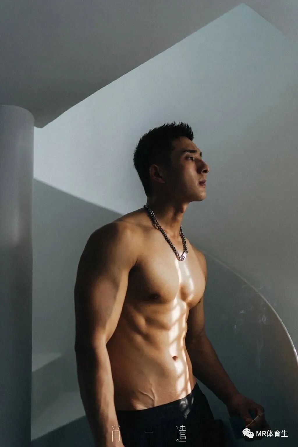 世界职业超模大赛最佳身型的男模是什么样? 世界职业超模大赛最佳身型的男模是什么样?