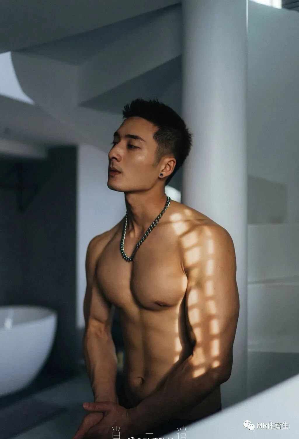 世界职业超模大赛最佳身型的男模是什么样? 世界职业超模大赛最佳身型的男模是什么样?