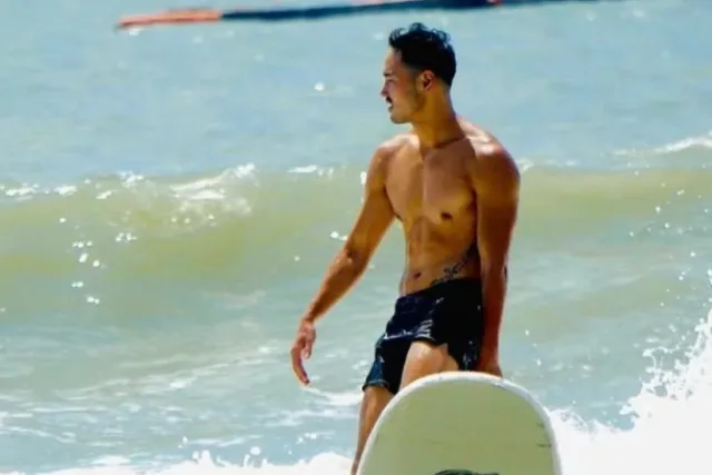 泡温泉偶遇阮经天，赤诚相见，被男网友问疯了！