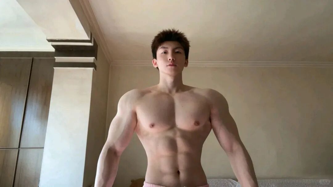 能连续完成 100 天训练计划，才是现实世界的 SSS 级成就者