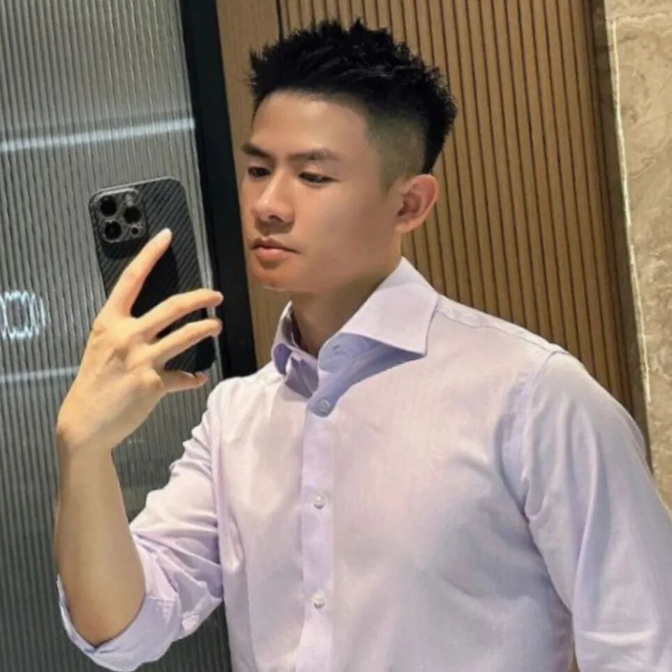 男生冬天别乱剪发型,理发师建议留这 3 款发型,潮流帅气提升颜值 男生冬天别乱剪发型,理发师建议留这 3 款发型,潮流帅气提升颜值