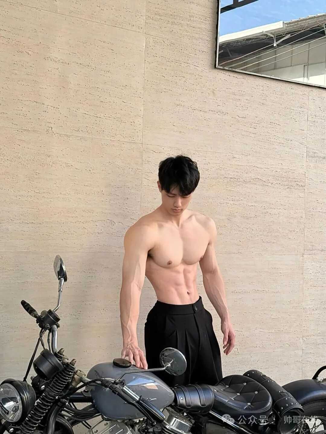 能连续完成 100 天训练计划，才是现实世界的 SSS 级成就者