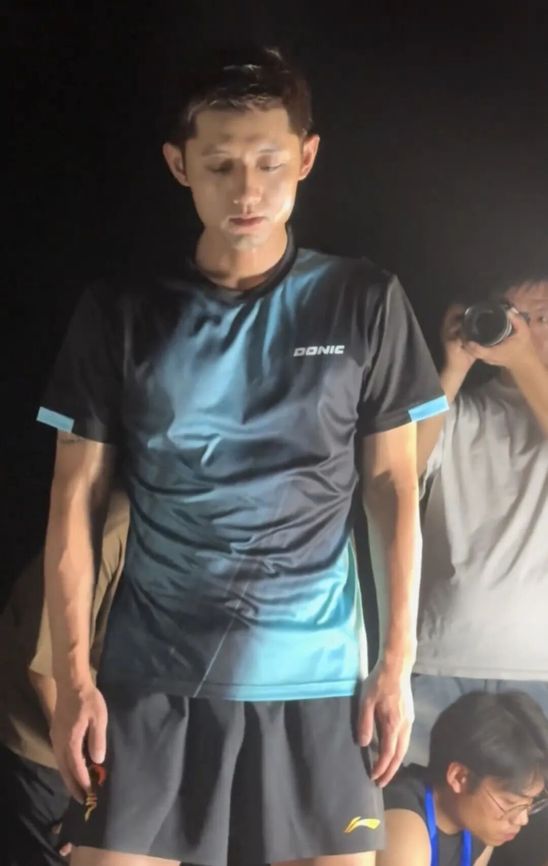 张继科拍写真视频被曝光，穿运动短裤实力依然强大！