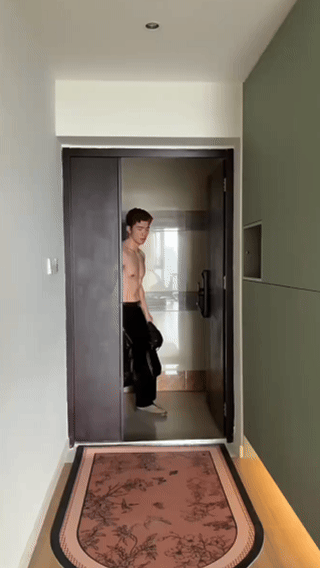 撞脸许光汉的帅哥视频流出，网友：GV 电车系列？……