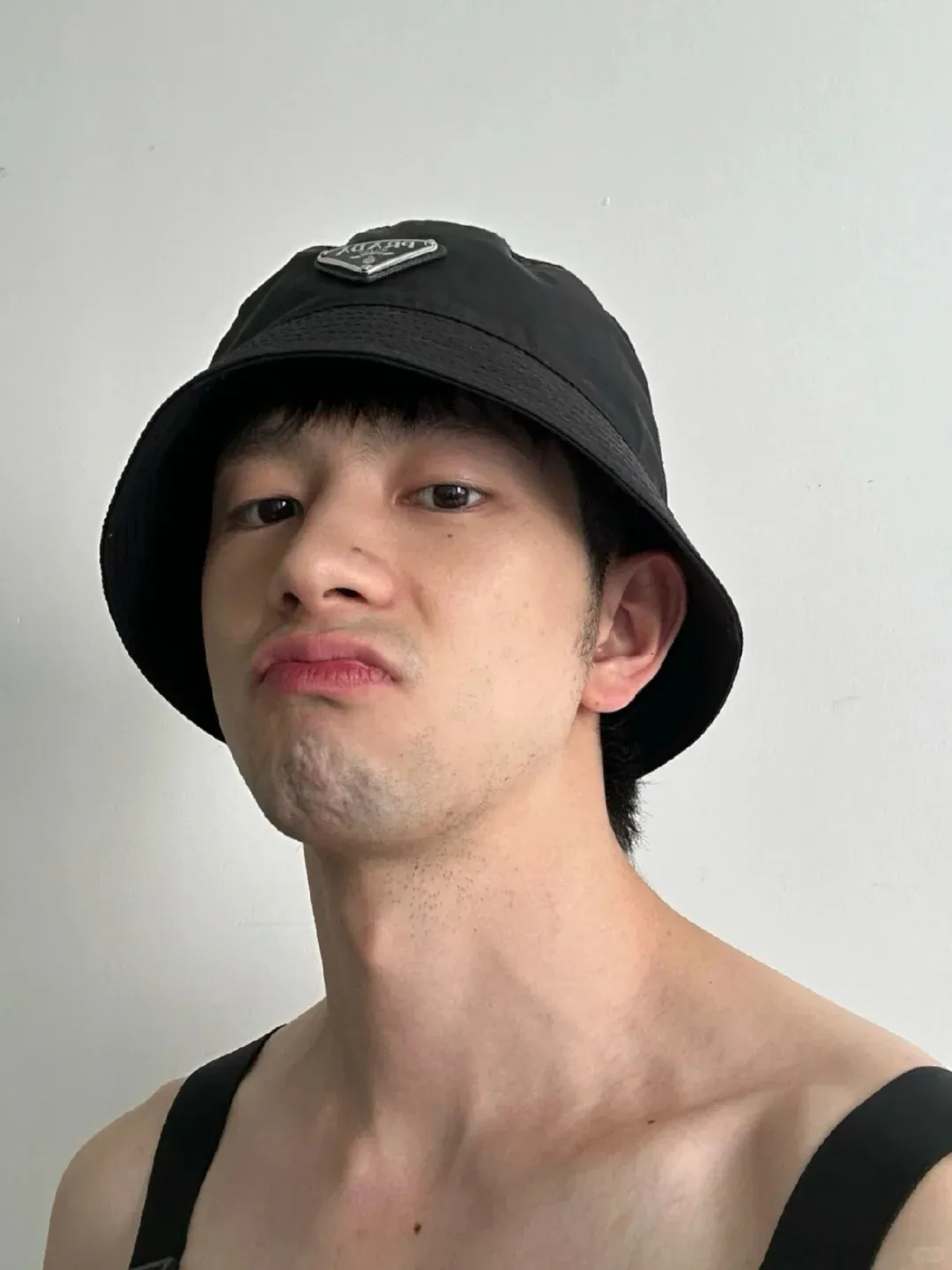 正装照让直男破防！武大退役小哥帅得人心花怒放！