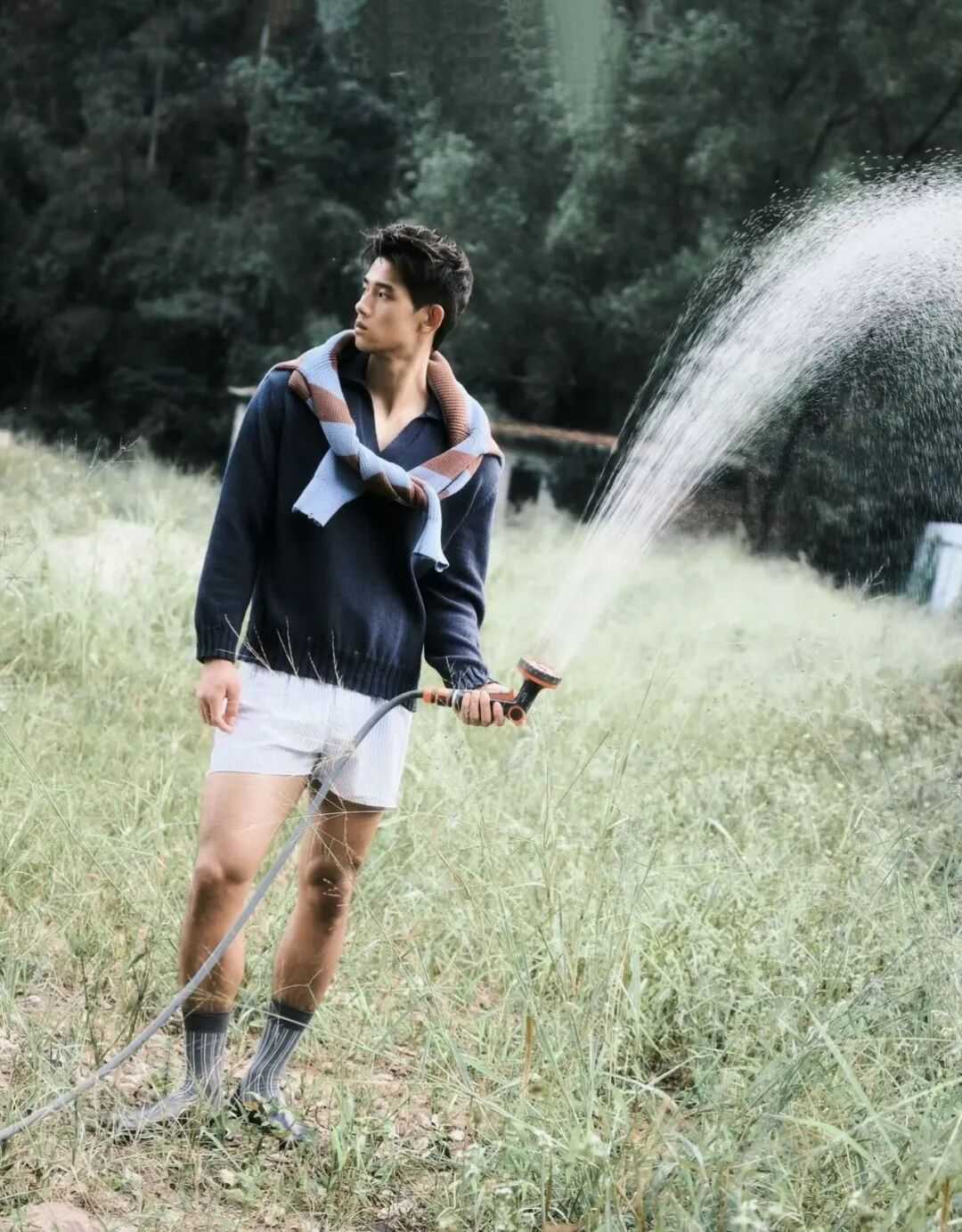 新晋男模火出圈！网友直呼：这不是广体体育生吗……