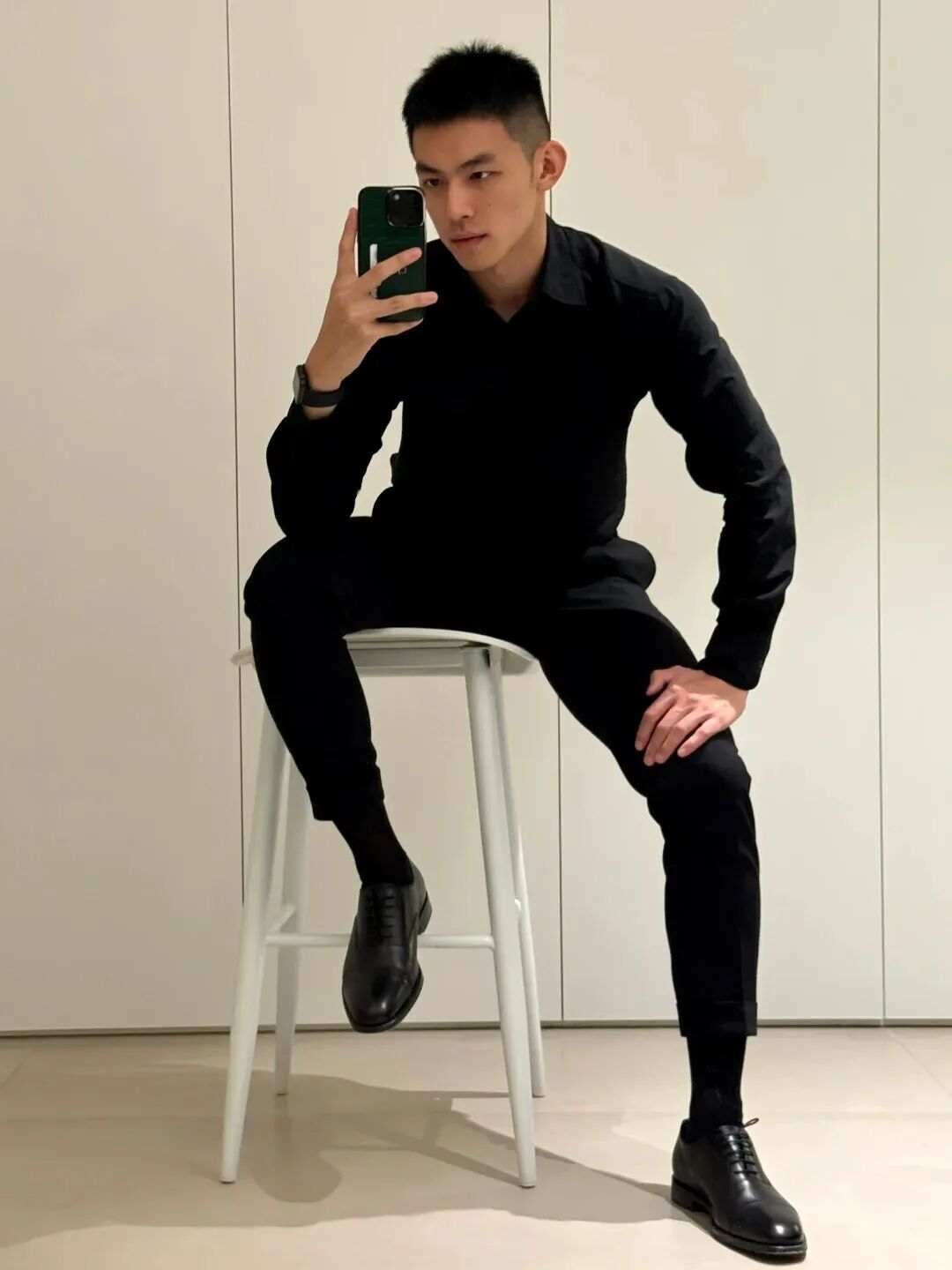 北大毕业典礼正装男主持人找到了,?想找这样的当男友! 北大毕业典礼正装男主持人找到了,?想找这样的当男友!