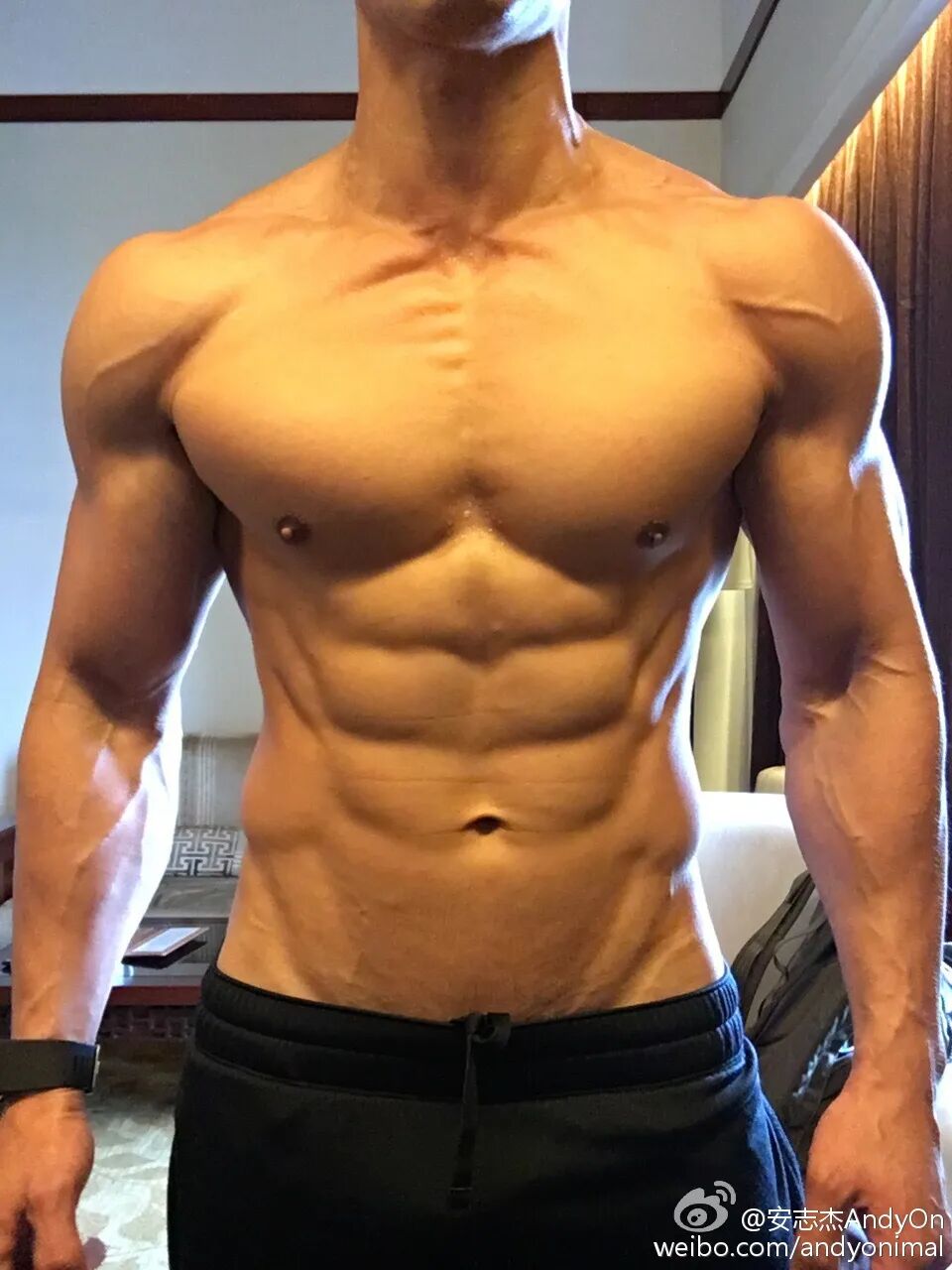 48 岁安志杰自拍私照流出,??还被男粉表白..!! 48 岁安志杰自拍私照流出,??还被男粉表白..!!