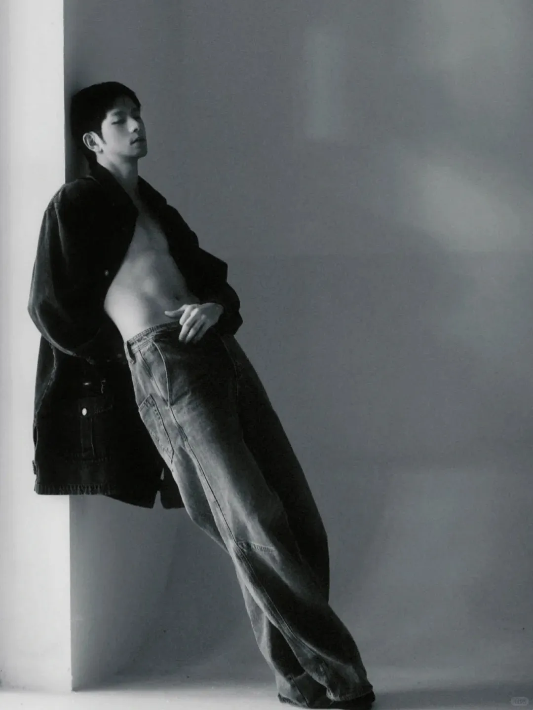 正装照让直男破防！武大退役小哥帅得人心花怒放！