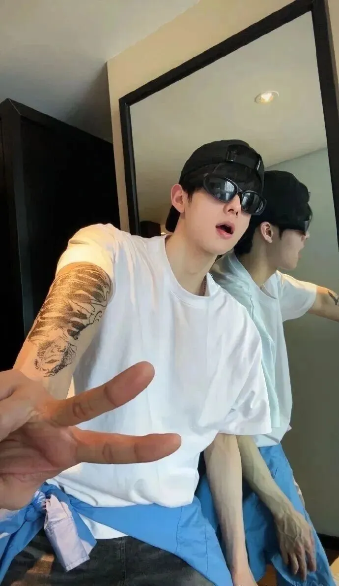 X 上圈内天菜小杰瑞清空作品，之前小视频已流出！