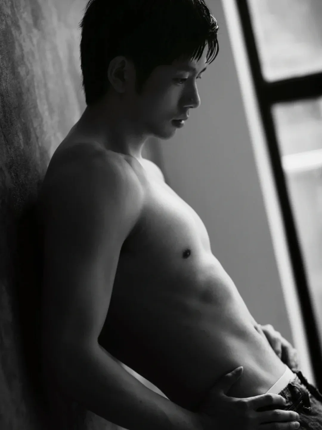 正装照让直男破防！武大退役小哥帅得人心花怒放！