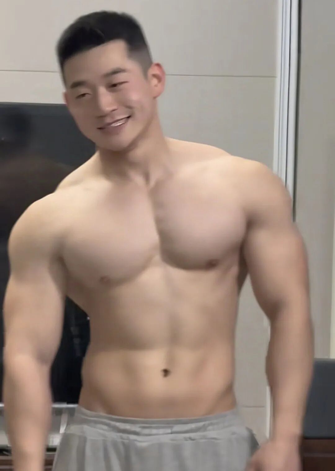 “土象天菜”上线！陕西肌肉直男圈粉通讯录，太上头了吧~