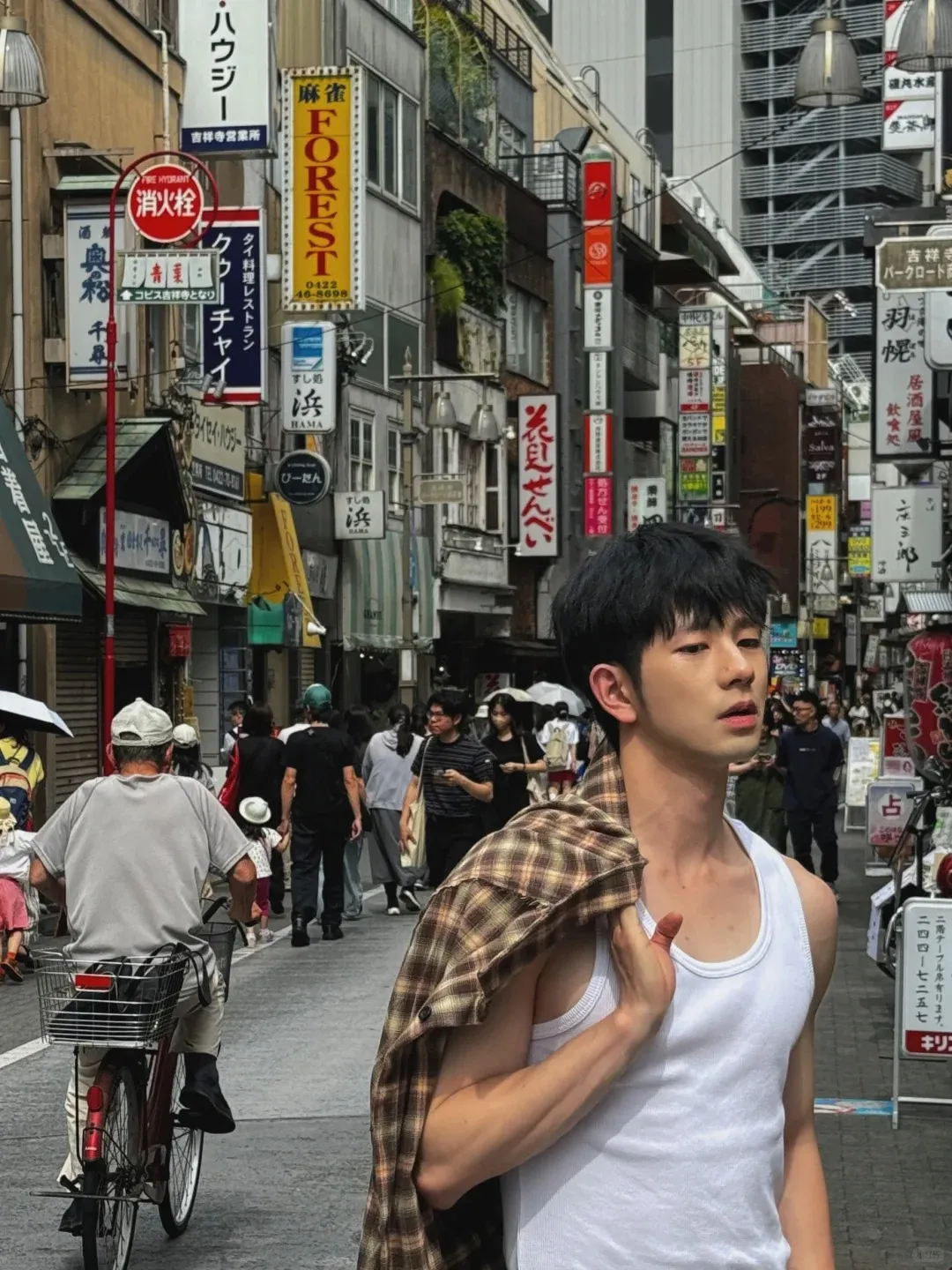 正装照让直男破防！武大退役小哥帅得人心花怒放！