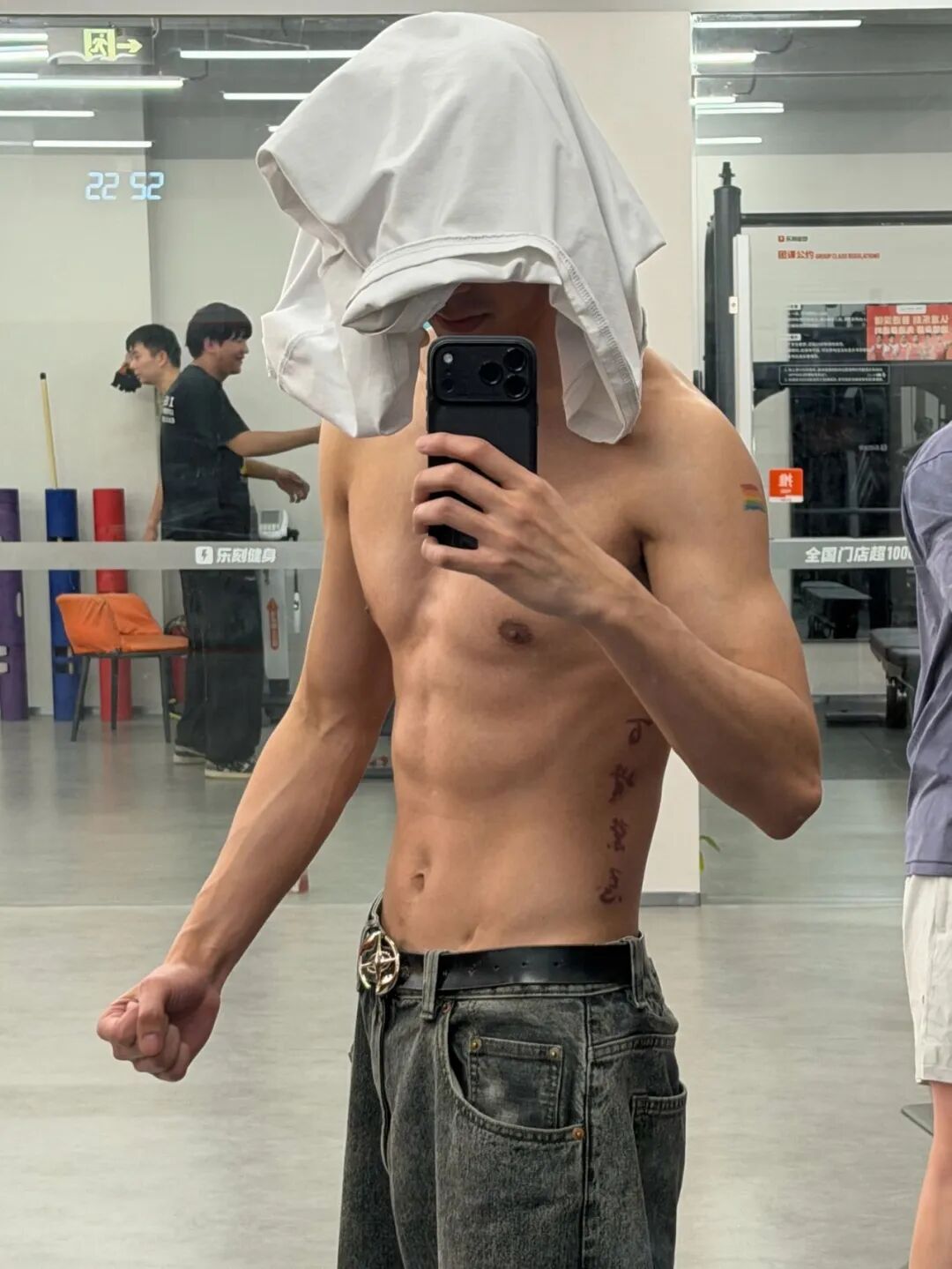 圈内知名网红曾是《最强大脑》的天才少年吴栋剑与枫哥情侣官宣分手! 圈内知名网红曾是《最强大脑》的天才少年吴栋剑与枫哥情侣官宣分手!