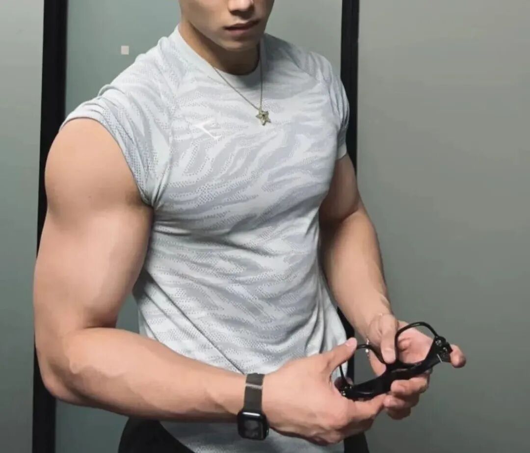 2026 宏翔复出变身肌肉外卖员跨度太大？搭档是武生！