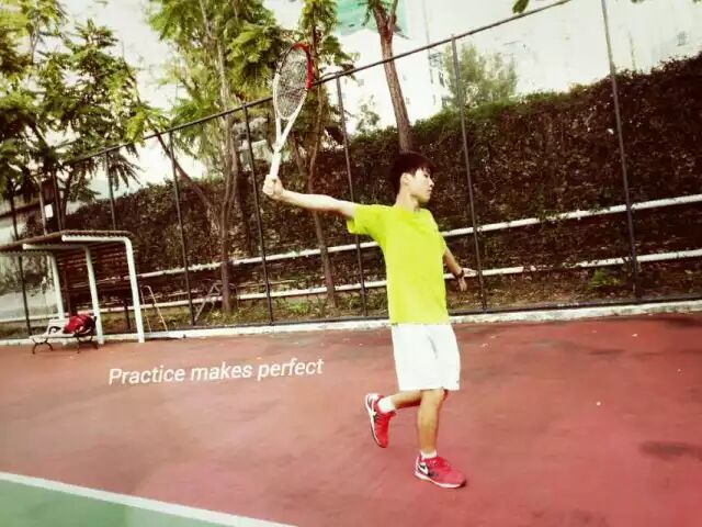 昔日合唱冠军转型网 H?和李克勤同台的他,现在身材太顶了 昔日合唱冠军转型网 H?和李克勤同台的他,现在身材太顶了