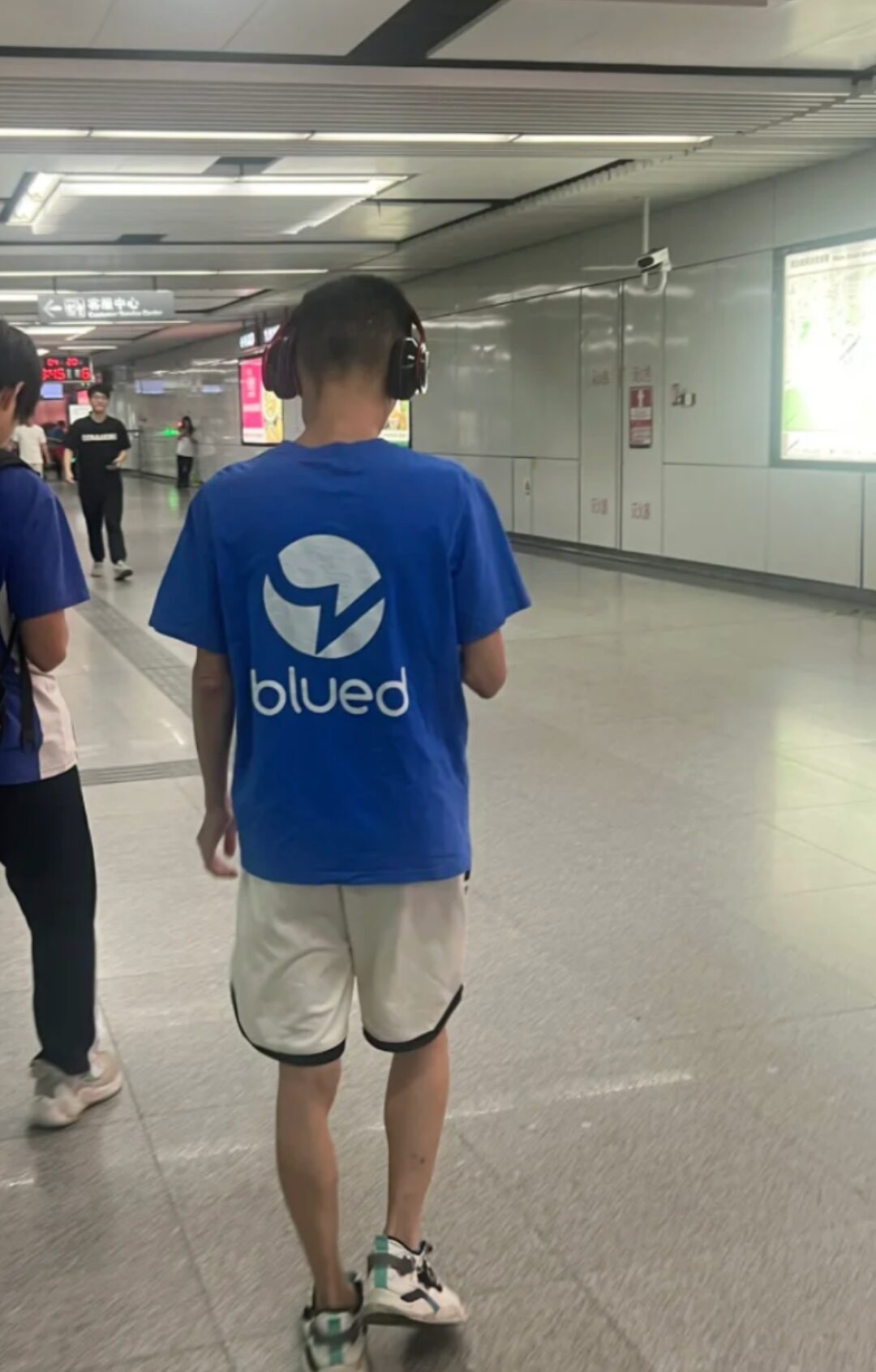 Blued 和 Grindr 在马来西亚被禁令人窒息和绝望！崩塌失守！